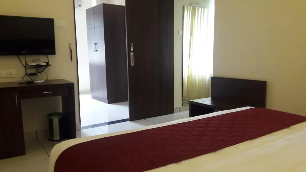 Hotel Padma contacts
